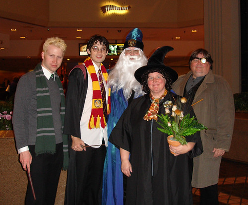DragonCon: Harry Potter Group by Futuregirl_LeahRiley.
