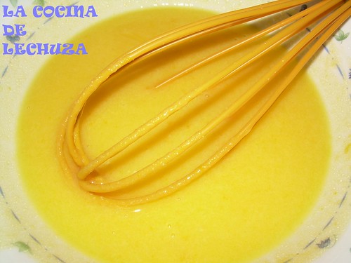 Pastel choco-naranja huevos azucar