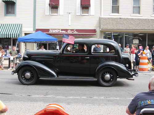Art Deco Car2