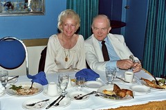 Mr. and Mrs. Milton Caniff - photo by Alan Light - click to zoom in at Flickr - una rara foto di Miton con la moglie