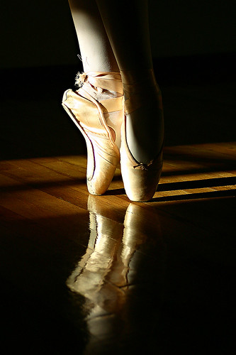 Bailarina por Hermano Lobo.