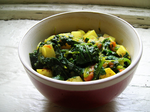 curried potato and spinach stew