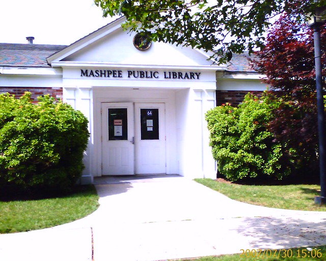Mashpee Public Library. - Taken at 3:06 PM on July 30, 2007 - cameraphone upload by ShoZu
