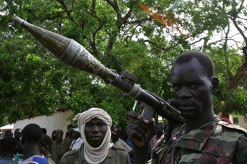 フリー画像|戦争写真|兵士/ソルジャー|人物写真|銃器|RPGグレネードランチャー|中央アフリカ共和国人|フリー素材|
