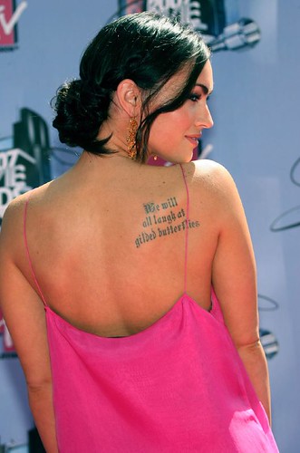 tatuaje de la espalda Megan Fox