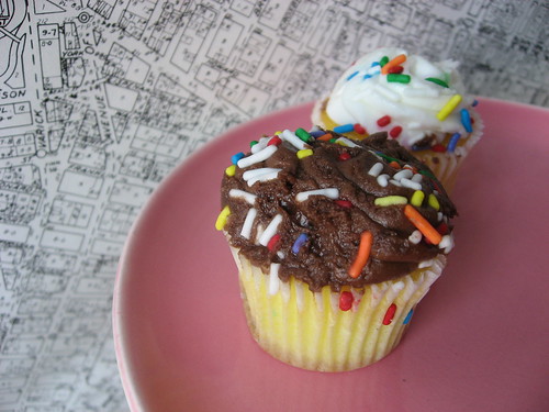06-07 Cupcakes