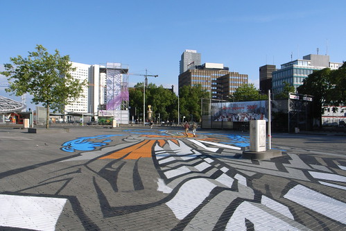 huge graffiti on Binnenrotte square