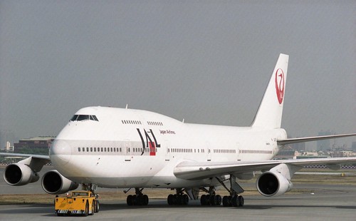 jal743