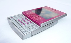 Nokia X5 (X5-01) - side view by textlad