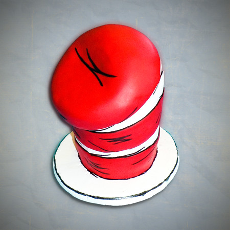How To Make A Cat In The Hat Cake. in the hat birthday cake