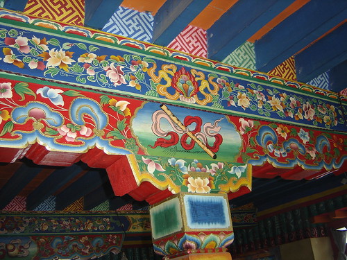 detalle del techo de las casas tibetanas