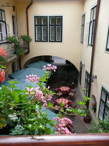 Hotel Wollner courtyard