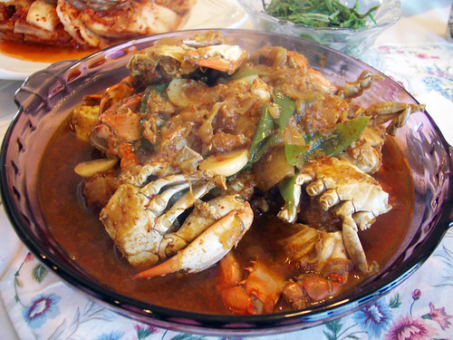 ggoggeh jigae (spicy crab stew) @ home