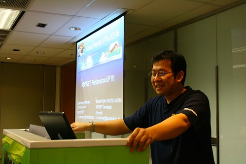 MVP Chalermvong and his session - ASP.NET Performance Up!