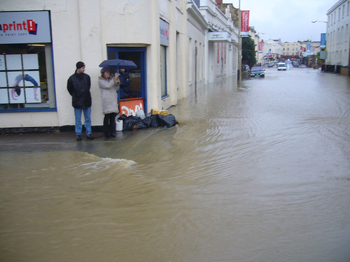Cheltenham floods 2007 (Group)