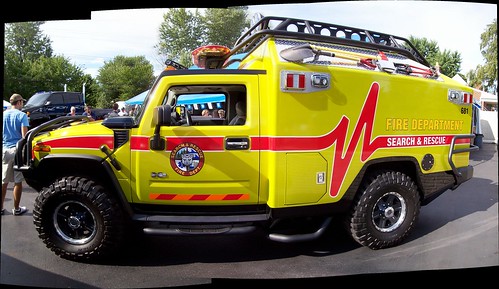The Hummer H2 that played Ratchet in the Transformers movie