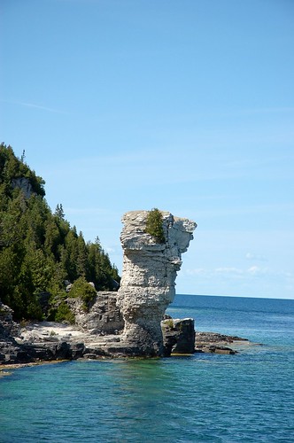 Canada Cruises. What people are asking about the topic. Flower Pot Island Canada image by *Muhammad* from Flickr.com, CC-BY