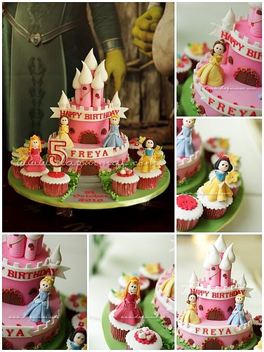 Disney Princess Birthday Cake & Cupcakes