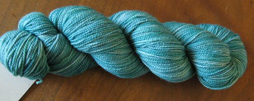 mama blue knitting goods featherweight