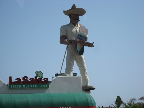 Giant Mexican Muffler Man