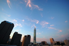 Taipei 101 @ Dawn - 10mm