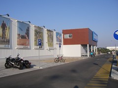Estacionamento de bicicletas na Decathlon Sintra