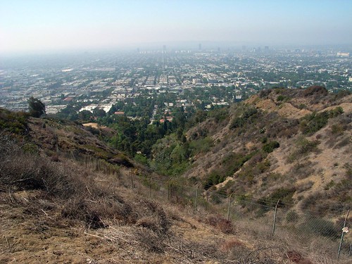  providing a decent viewpoint of the Los Angeles sprawl.