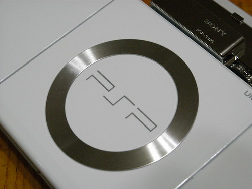 PSP(PSP-2000 CW)