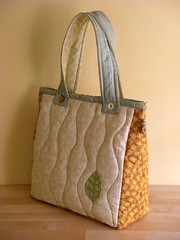 Summer Leaf bag - back par PatchworkPottery