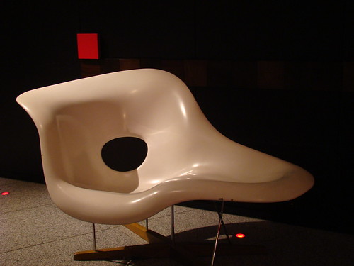 Caretta Shiodome 展示的椅子