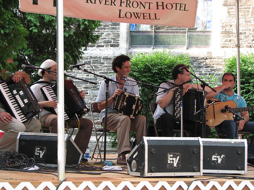 2007 lowell folk festival  accordion workshop