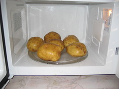 baking potatoes