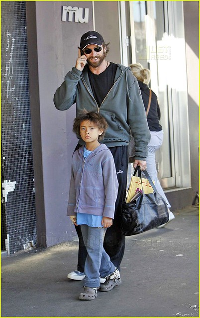 Hugh Jackman takes his 7-year-old Oscar to get his hair straighted at MU hair salon in Sydney, Australia on Saturday morning by HOLLYWOOD KIDS