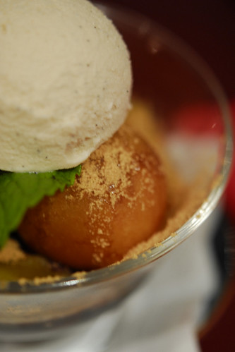 Hokkaido hot ball with premium Vanilla ice cream, red bean paste, sweet potato and brown sugar syrup - _DSC8602
