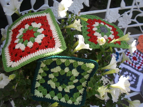 Lovely Autumny Squares, don't you just love the Grannies or Grandads!.....>