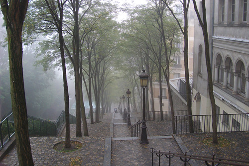 Butte Montmartre dans le brume-15