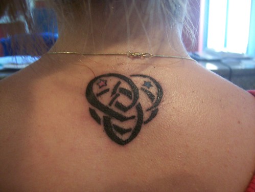 celtic love knot tattoo. I love the idea of the stars,