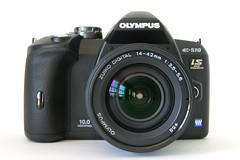 Olympus E-510 - Front