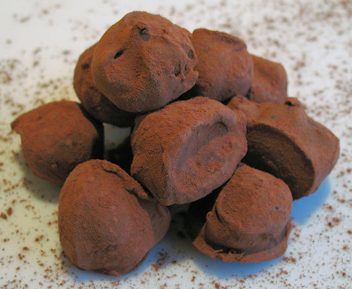 Raspberry truffles3