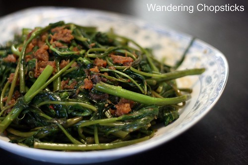 Kangkong Belacan (Malaysian Stir-Fried Water Spinach with Shrimp Paste) 2