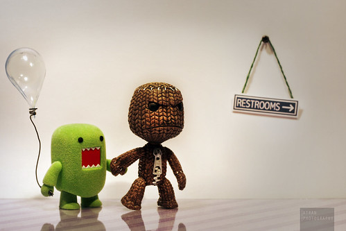 Restrooms This Way. Domo needed to go poddy. Angry Sackboy was 'happy' 