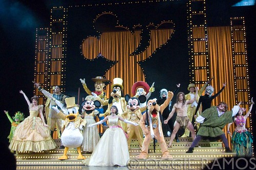 HK Disneyland - Golden Mickey's Ensemble