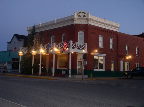 The hotel and tavern in Nanton