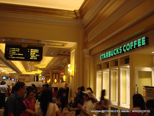 2010 Macau_STARBUCKS_(4103)Venetian_04