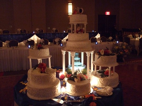 beautiful wedding cake with waterfall