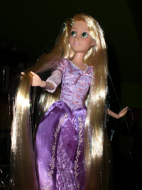Disney Enredados Muñeca de Rapunzel cabello