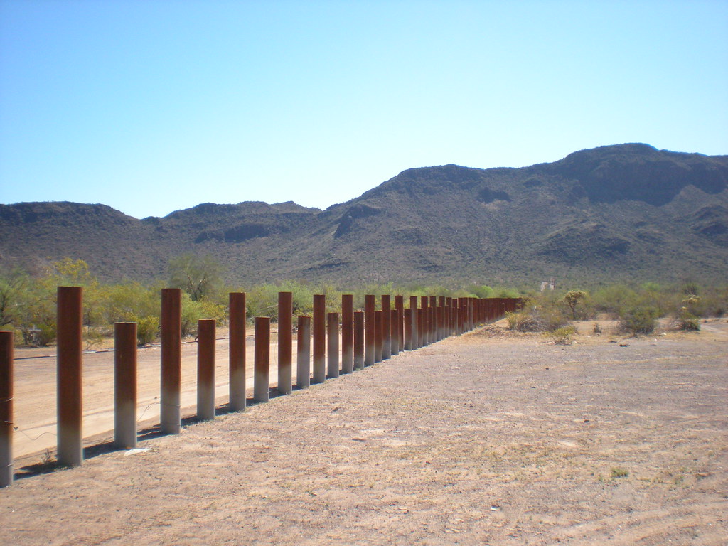 5101130350 5889fd728d b The US Mexico Wall, its Borderlands, Wildlife, and People 
