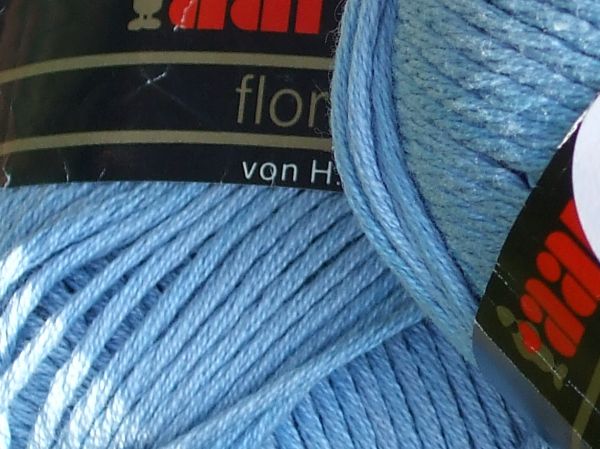 A nice look at the texture of the Swiss yarn