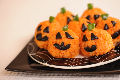 carrot rice ball mini-jack o’ lanterns, see more at http://homemaderecipes.com/healthy/16-halloween-treats/