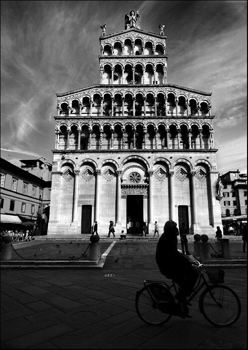 : lucca by bike